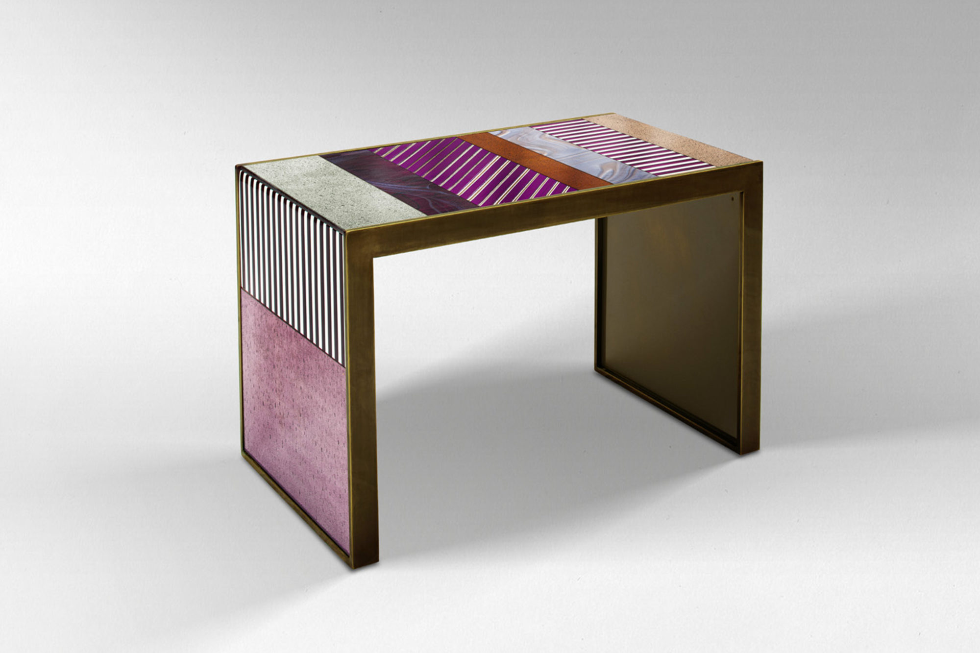 chahan-design---raspberry-canal-grande-side-table